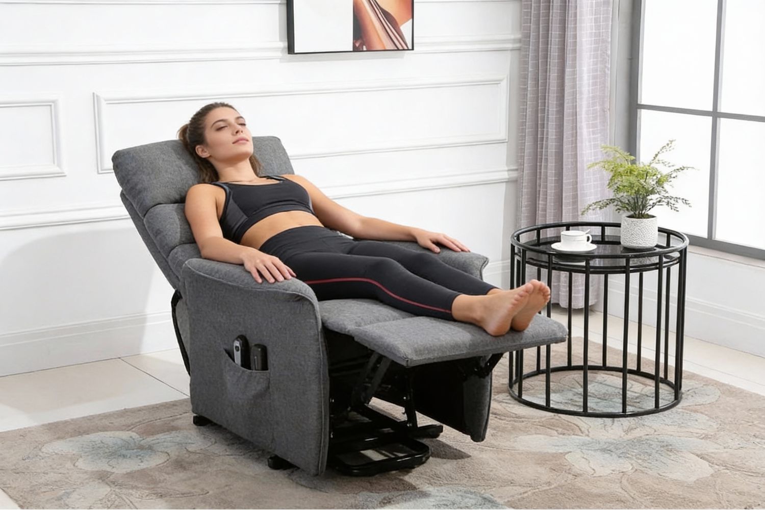 Zero-Gravity Recline Chair